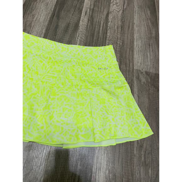 Nike Dri-FIT Victory Pleated Skort – Bright Yellow & White (Size Small) - Picture 4 of 8